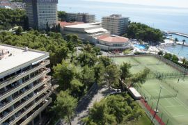 apartman na moru Split, Podstrana, شقة