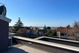 EKSKLUZIVAN PENTHOUSE U POREČU, Poreč, Daire