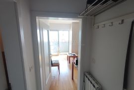 Garsonjera 32m2 u centru Pule (novogradnja + parking), Pula, Appartamento