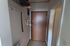 Garsonjera 32m2 u centru Pule (novogradnja + parking), Pula, Appartement