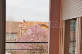 Prekrasan stan 82m2 s terasom, balkonom te parkirnim mjestom!!!, Trešnjevka - Sjever, Apartamento