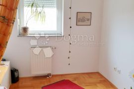 Prekrasan stan 82m2 s terasom, balkonom te parkirnim mjestom!!!, Trešnjevka - Sjever, Appartement