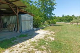 Iznimno zemljište između Bala i Rovinja sa građevinskom dozvolom, Bale, Land