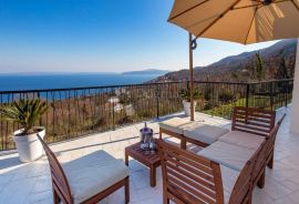 Villa s bazenom, panoramski pogled, Opatija - Okolica, بيت