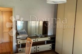 Dvosoban stan na odličnom mjestu, Rijeka, Apartamento