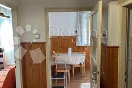 Dvosoban stan na odličnom mjestu, Rijeka, Appartement