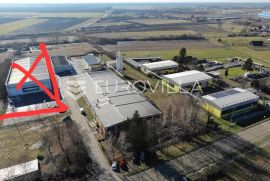 Križ, Industrijski kompleks NKP 3500 m2, Propriedade comercial