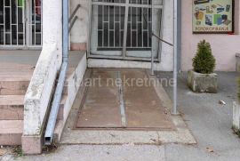 Zemun, Gornji grad, lokal od 212m2, Zemun, Gewerbeimmobilie