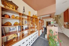 Poslovni objekat (Hostel) 660 m2, Zenica, Zenica, Propriedade comercial