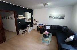 MATULJI - 2S + DB u novijoj zgradi s parkingom na mirnoj lokaciji, Matulji, Appartment