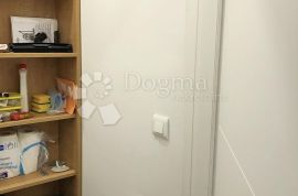 STAN ZA NAJAM SA VELIKOM LOĐOM, Gornja Dubrava, Flat