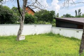 TOP STAN NA SUPER LOKACIJI, Gornja Dubrava, Apartamento