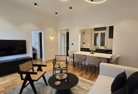 OPATIJA, CENTAR - LUKSUZNO NOVO UREĐENI STAN S DVA BALKONA, Opatija, Appartement