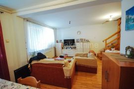 Žarkovo, centar, Ratka Mitrovića, dupleks, 80m2, Čukarica, Wohnung