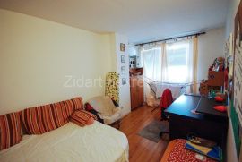 Žarkovo, centar, Ratka Mitrovića, dupleks, 80m2, Čukarica, Flat