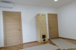  Niš - strogi centar- poslovni prostor 4 sobe 111m² , Niš, Commercial property