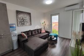 RAB, BANJOL - Odličan stan u blizini mora, Rab, Apartamento