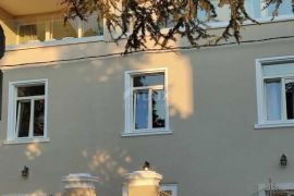 ISTRA, PULA - Austrougarska kamena villa sa pogledom na more, Pula, Дом
