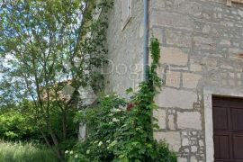 Atraktivna kamena zgrada za najam, Svetvinčenat, Εμπορικά ακίνητα
