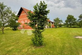 BLIZINA VELIKE GORICE, PRELIJEPA KUĆA S OGROMNIM POTENCIJALOM, Martinska Ves, House