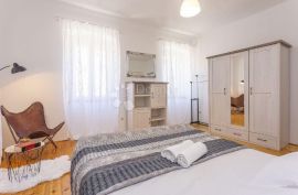 Predivan stan u centru Šibenika, Šibenik, Appartement