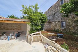 Obnovljena kamena kuća, Sutomišćica, Ugljan, Preko, Σπίτι