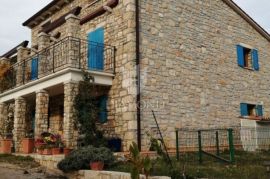 Labin, Istarska kamena kuća na mirnoj lokaciji, Labin, Haus