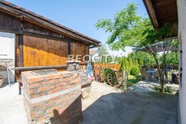 Grocka, Grocka (mesto), Kralja Petra I +25m terasa, 3.0, 130m2, Grocka, Famiglia