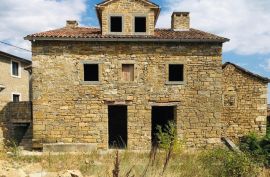 Kuća Kuća samostojeća stara za rekonstrukciju , blizina mjesta Motovuna., Motovun, Kuća