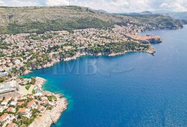 JEDINSTVENO! Komforan stan cca 180 m2 na top poziciji 1. red uz more s prekrasnim pogledom na pučinu, Dubrovnik, Appartement