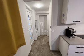 OPATIJA, renoviran stan 1S+DB na odličnoj lokaciji u blizini mora, Opatija, Flat