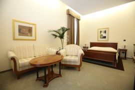 OPATIJSKA RIVIJERA, HOTEL S 4 ZVJEZDICE, 50 m do mora, Opatija, العقارات التجارية