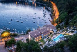 OPATIJA, vrhunski stan 2S+DB, s vrtom, luksuzan resort 1. red do mora! (AP10), Opatija, Διαμέρισμα