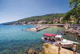 OPATIJA, PROSTRANA KUĆA SA ZADIVLJUJUĆIM POGLEDOM NA CIJELI KVARNER!, Opatija, Дом