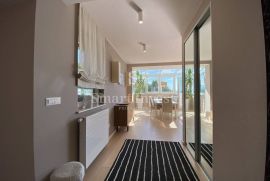 OPATIJA, Luksuzan stan od 260 m2, 6S+DB, s prekrasnim pogledom na more, Opatija, Stan