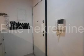 Crikvenica -prodaja stana sa balkonom!, Crikvenica, Apartamento