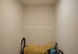 Rijeka, Krnjevo - prodaja stana u prizemlju zgrade od 52m2!, Rijeka, Wohnung
