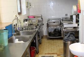 Istra, Žminj,POSLOVNA PRILIKA-restoran,dvije sale i terasa + stan 65m2, Žminj, Gewerbeimmobilie