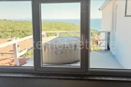 Istra, Duga Uvala - stan s otvorenim pogledom na more, 82m2, Marčana, Flat