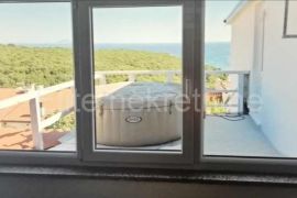 Istra, Duga Uvala - stan s otvorenim pogledom na more, 82m2, Marčana, Apartamento