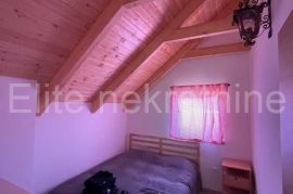 Stari Laz - prodaja vikend kuće od 72m2!, Ravna Gora, House