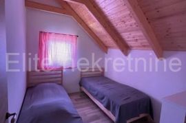 Stari Laz - prodaja vikend kuće od 72m2!, Ravna Gora, Maison