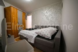 Cres - prodaja novouređenog stana od 22m2!, Cres, Kвартира