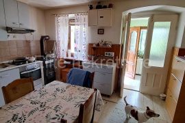 Dražice - prodaja samostojeće kuće od 80m2!, Jelenje, Casa