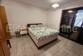 Malinska - prodaja stana u prizemlju zgrade 33m2!, Malinska-Dubašnica, Daire