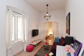 Rijeka, centar - najam prekrasnog stana, 51 m2, Rijeka, Appartement