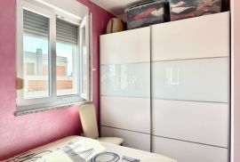 ISTRA, UMAG - NOVO! 2S+DB u novijoj zgradi, PRILIKA!, Umag, Appartement