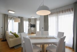 Apartman prvi red do mora 3S+DB, Novi Vinodolski, Appartamento