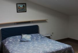 Apartmanska kuća s bazenom i panoramskim pogledom, okolica Opatije, Opatija - Okolica, Casa