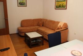 Apartmanska kuća s bazenom i panoramskim pogledom, okolica Opatije, Opatija - Okolica, Famiglia